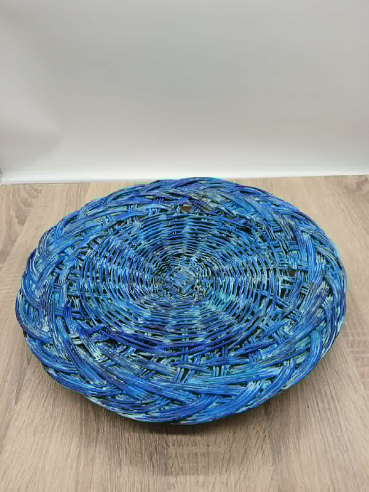 plat en osier bleu #35